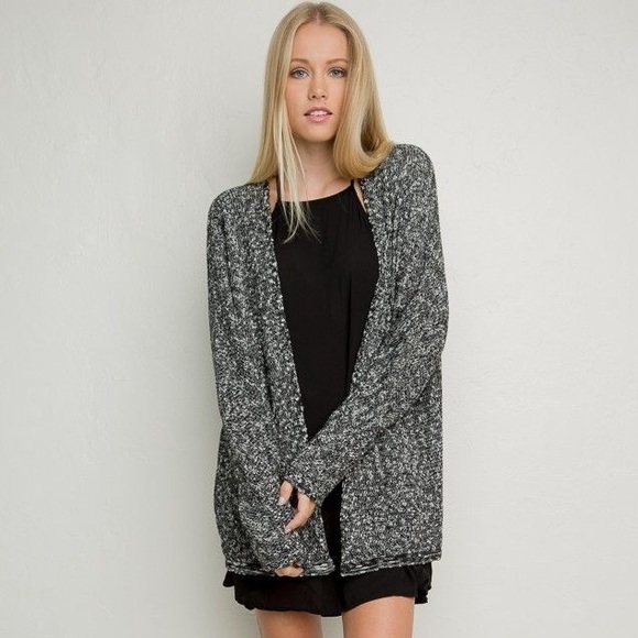Brandy Melville Sweaters - Brandy Melville•Cardigan Back and White